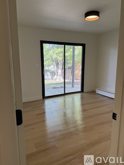 2412 1/2 Hidden Valley Drive 3 Beds Apartment for Rent