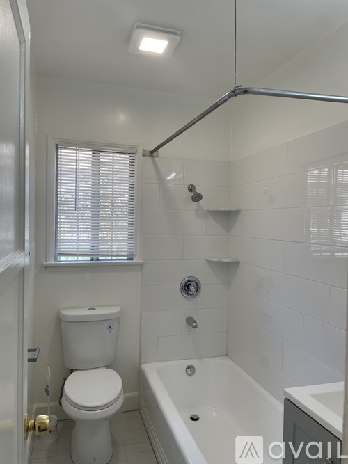10810 South Manhattan Place 1 Apartment for Rent - Photo gallery 3