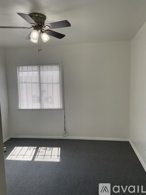 10810 South Manhattan Place 1 Apartment for Rent