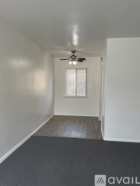 10810 South Manhattan Place 1 Apartment for Rent