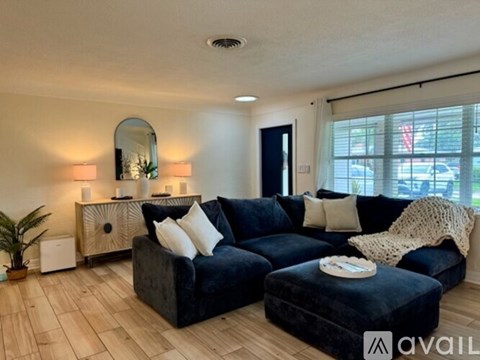 10835 Seminole Dr N 3 Beds Apartment for Rent