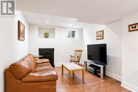 16 BRAEHEAD DRIVE 1 Apartment for Rent