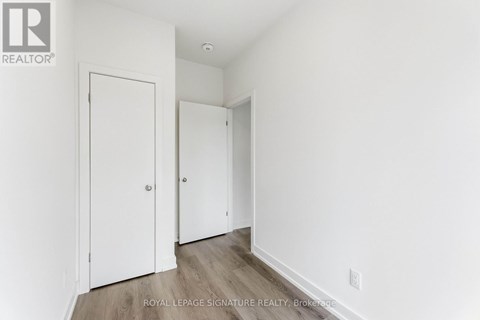 307C - 16 MELBOURNE AVENUE 3 Beds Apartment for Rent