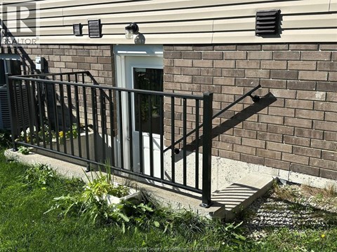 1076 LUBLIN AVENUE Unit# LOWER 2 Beds Apartment for Rent
