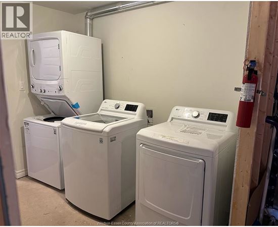 1076 LUBLIN AVENUE Unit# LOWER 2 Beds House for Rent - Photo gallery 2