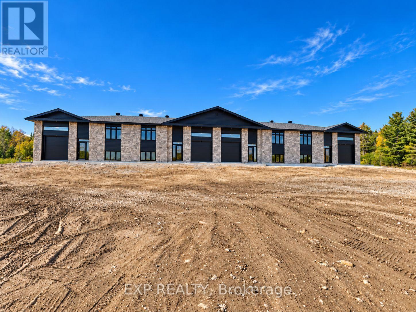 3 bedroom apartment - UNIT B - 1643 GOSHEN ROAD Unit B, Horton 3