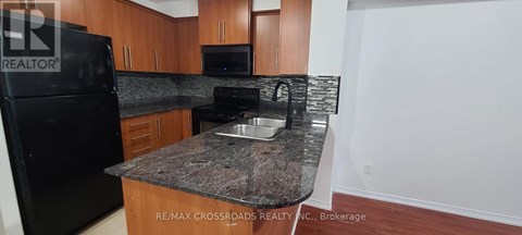 3M - 6 ROSEBANK DRIVE 2 Beds Apartment for Rent