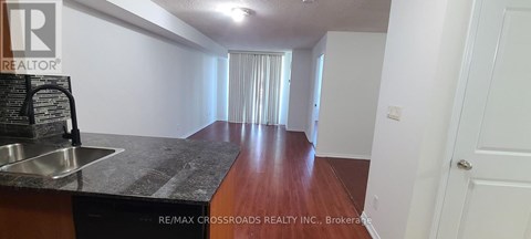 3M - 6 ROSEBANK DRIVE 2 Beds Apartment for Rent