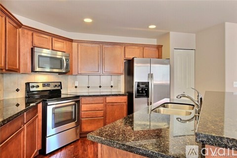 1513 Farina Loop Southeast 3 Beds Apartment for Rent