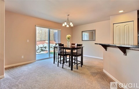 1513 Farina Loop Southeast 3 Beds Apartment for Rent
