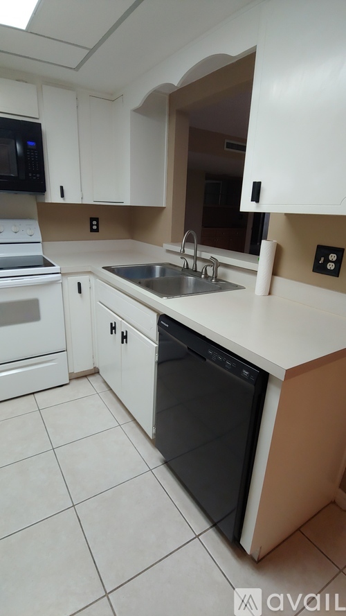 700 Starkey Rd 3 Beds Condo for Rent - Photo gallery 5