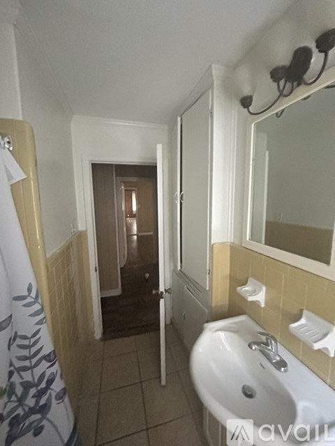 1421 Edgerly Ave 3 Beds Apartment for Rent