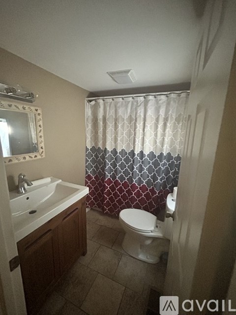 1421 Edgerly Ave 3 Beds Apartment for Rent