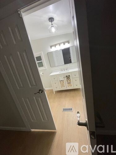649 School House Ln 4 Beds Apartment for Rent