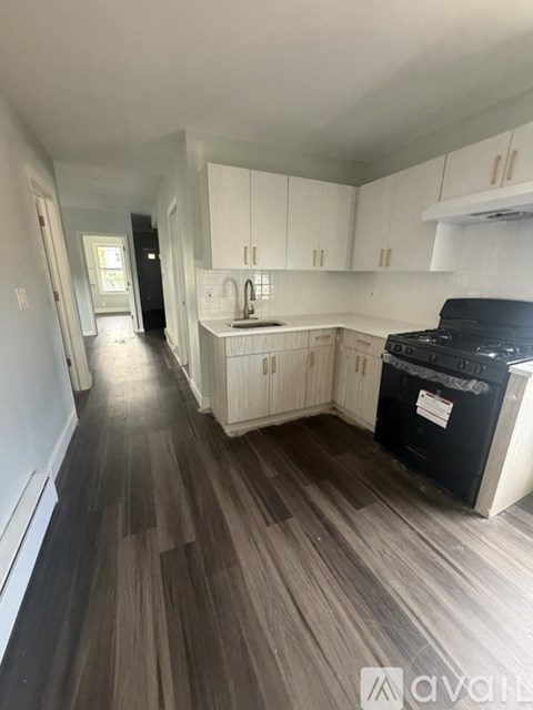 423 E 1St Ave 3 Beds Apartment for Rent