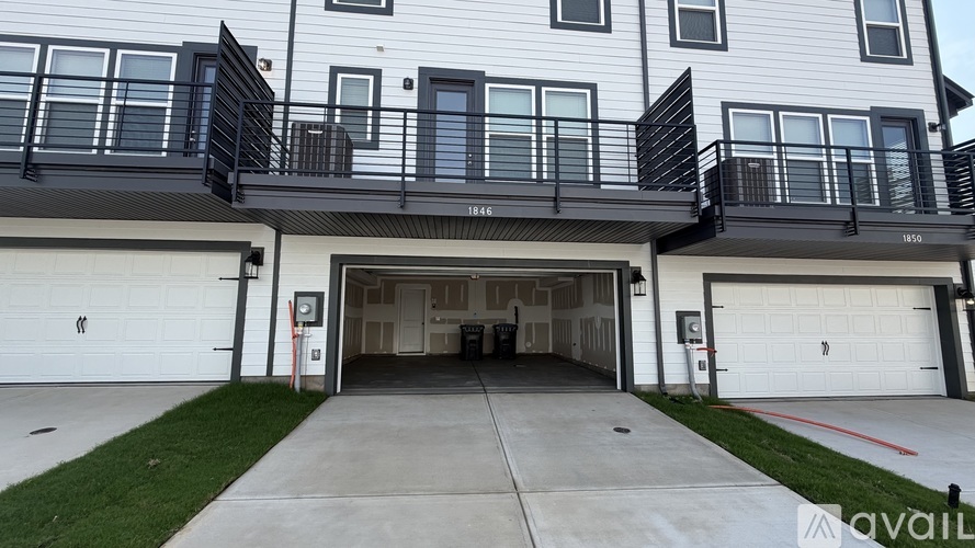 1846 Alexander Village Main Dr 4 Beds Townhouse for Rent - Photo gallery 3