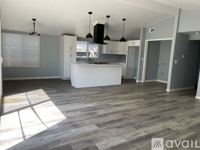506 W Gage Ave 4 Beds Single Family Home for Rent - Photo gallery 3