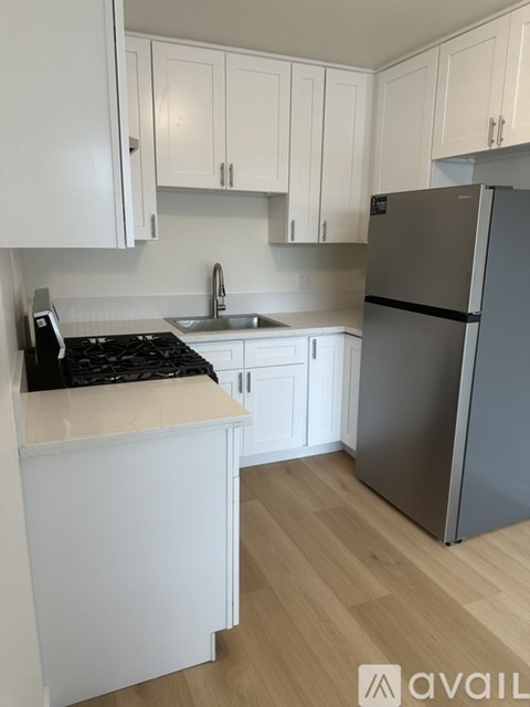 1220 Larrabee Street Studio Apartment for Rent