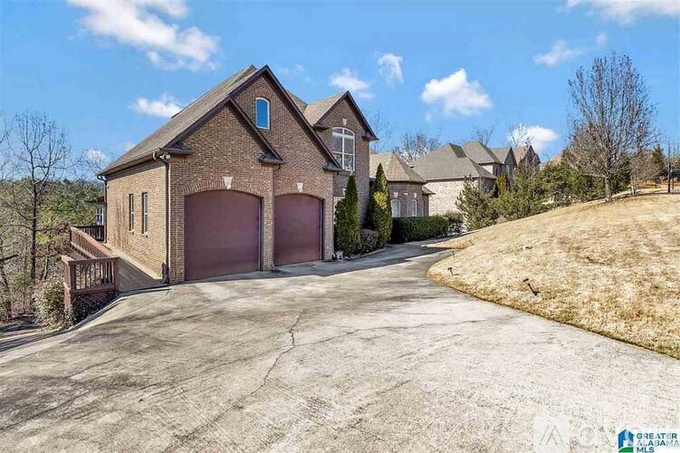 1731 Oak Park Lane 5 Beds Single Family Home for Rent - Photo gallery 2