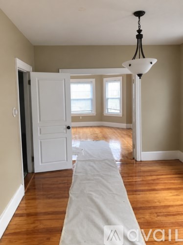 368 Pleasant St 2 Beds Apartment for Rent