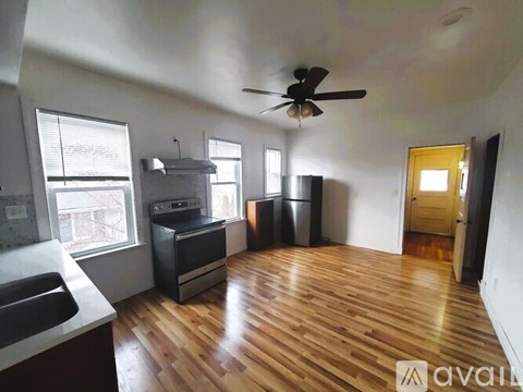 80 Upland Rd 3 Beds Apartment for Rent