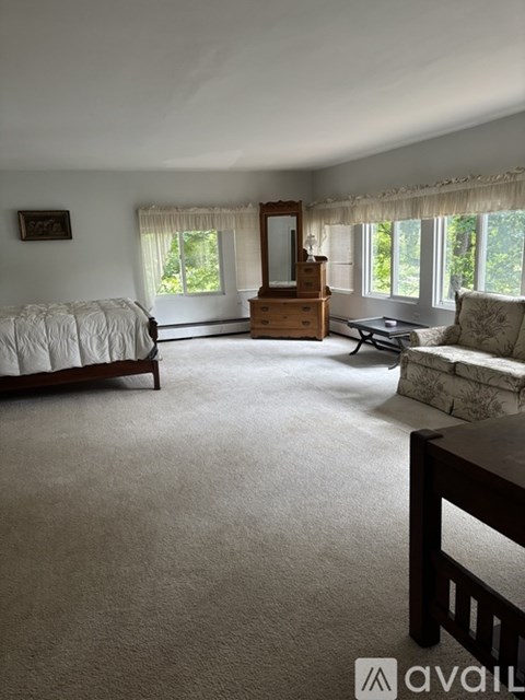 Hilltop Road 3 Beds Apartment for Rent