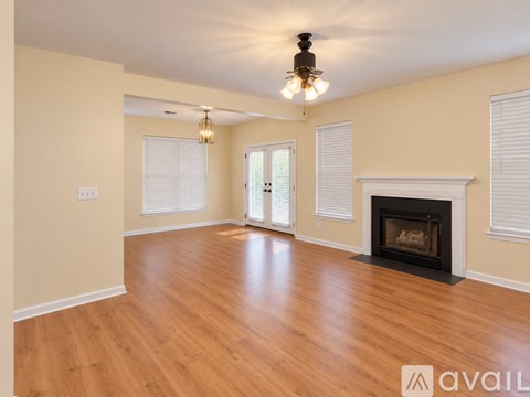 79 Cross Timbers Drive 3 Beds Apartment for Rent