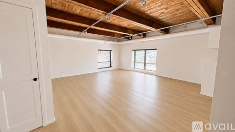 755 S Clark St Studio Apartment for Rent