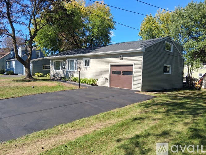405 Fletcher Dr 3 Beds Single Family Home for Rent - Photo gallery 3