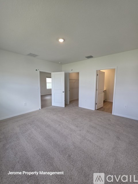 32387 Weathered Oak Dr 3 Beds Apartment for Rent