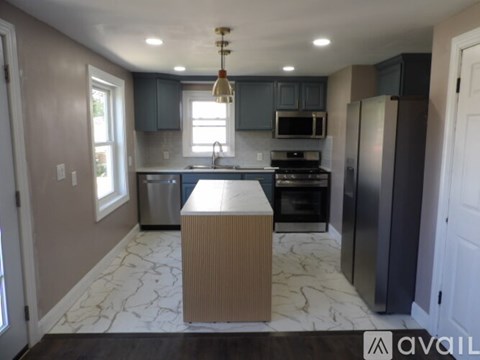 553 Niagara Falls Blvd 4 Beds Apartment for Rent