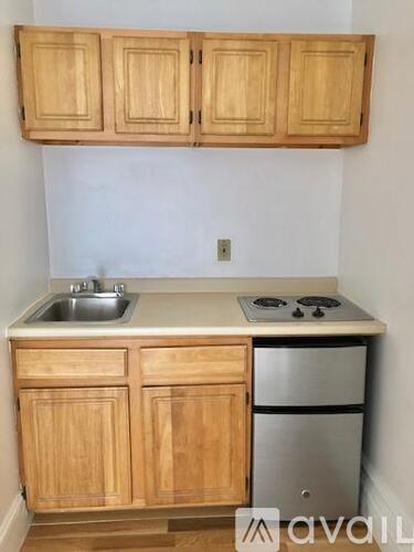 405 Beacon St Studio Apartment for Rent - Photo gallery 3