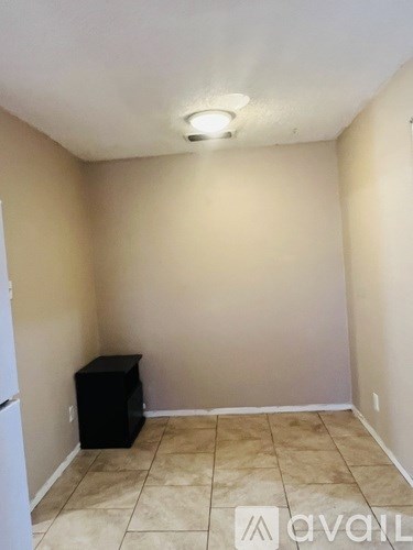 300 Blake Dr #B 2 Beds Apartment for Rent