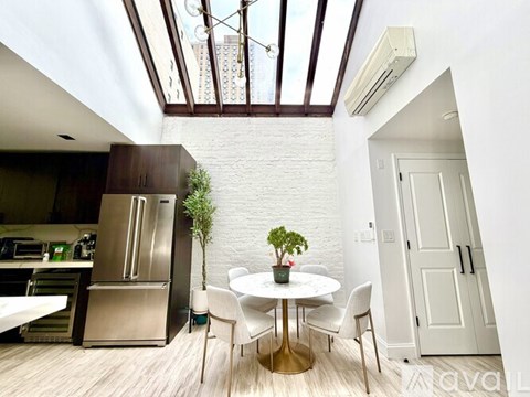 141 East 17Th Street 4 Beds Apartment for Rent