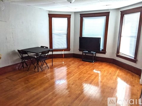 31 Vernon St 4 Beds Apartment for Rent