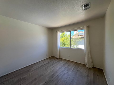 9251 Middlefield Dr 5 Beds Apartment for Rent