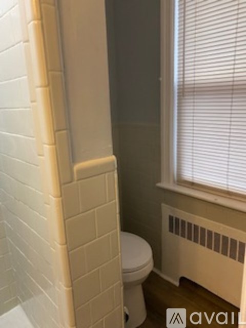 000 4 Beds Apartment for Rent
