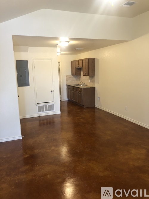 707 S 15th St 1 Apartment for Rent - Photo gallery 3