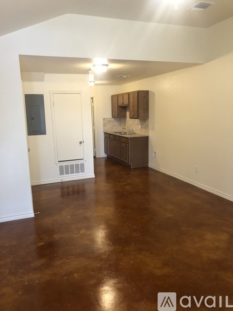 707 S 15Th St 1 Apartment for Rent