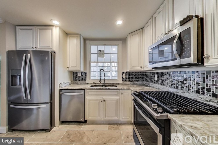 10104 51st Ave 1 Single Family Home for Rent - Photo gallery 5