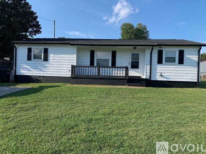 2324 Cline Street 3 Beds Single Family Home for Rent - Photo gallery 1