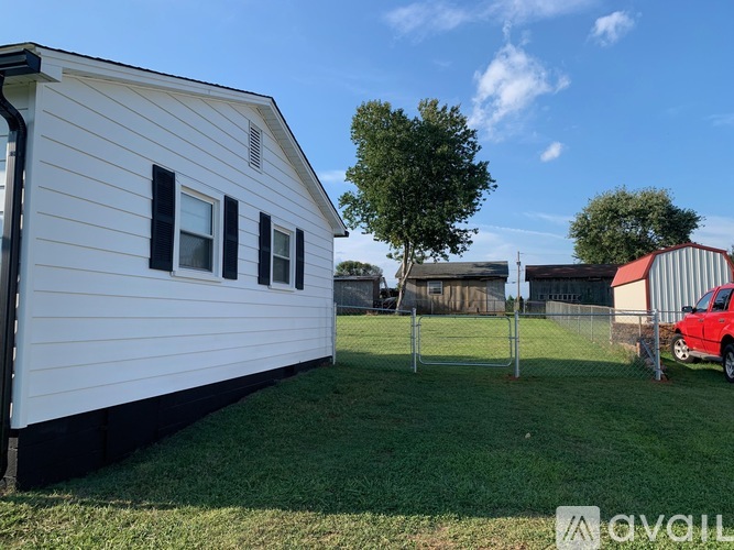 2324 Cline Street 3 Beds Single Family Home for Rent - Photo gallery 3