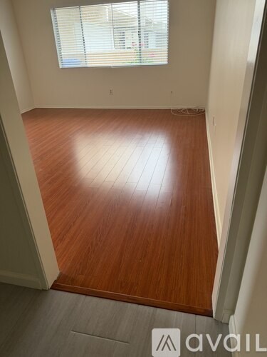 2221 Curtis Avenue 2 Beds Apartment for Rent