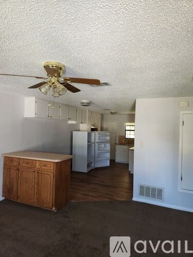 608 Carrie Avenue 2 Beds Apartment for Rent