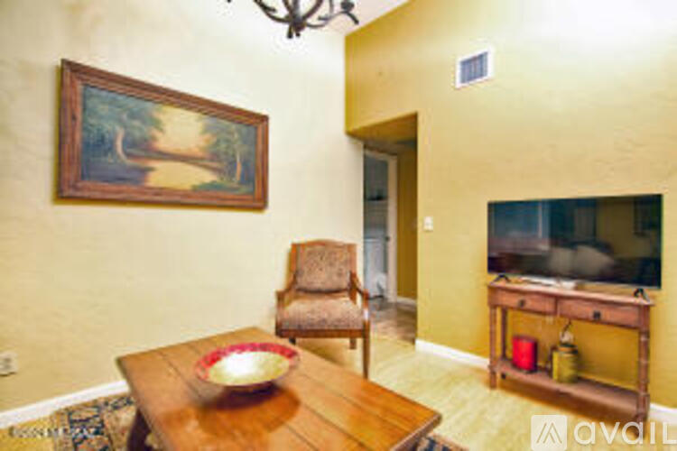 10201 N. Hatteras Place 3 Beds Single Family Home for Rent - Photo gallery 5