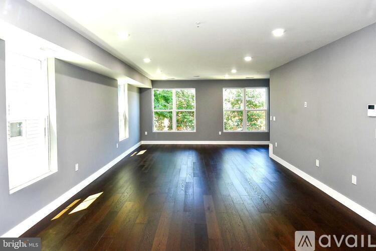 1716 28th St SE 3 Beds Apartment for Rent - Photo gallery 5