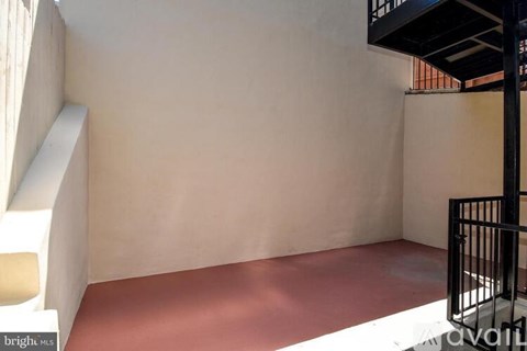 1716 28Th St SE 3 Beds Apartment for Rent