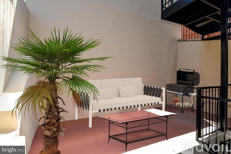 1716 28th St SE 3 Beds Apartment for Rent - Photo gallery 5