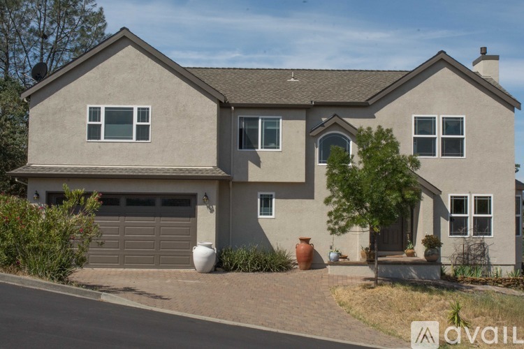 1033 Westridge Drive 3 Beds Single Family Home for Rent - Photo gallery 1