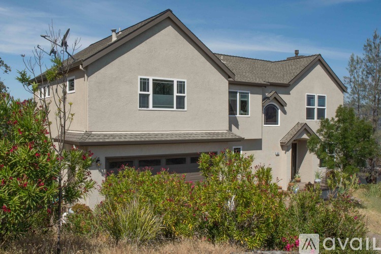 1033 Westridge Drive 3 Beds Single Family Home for Rent - Photo gallery 2
